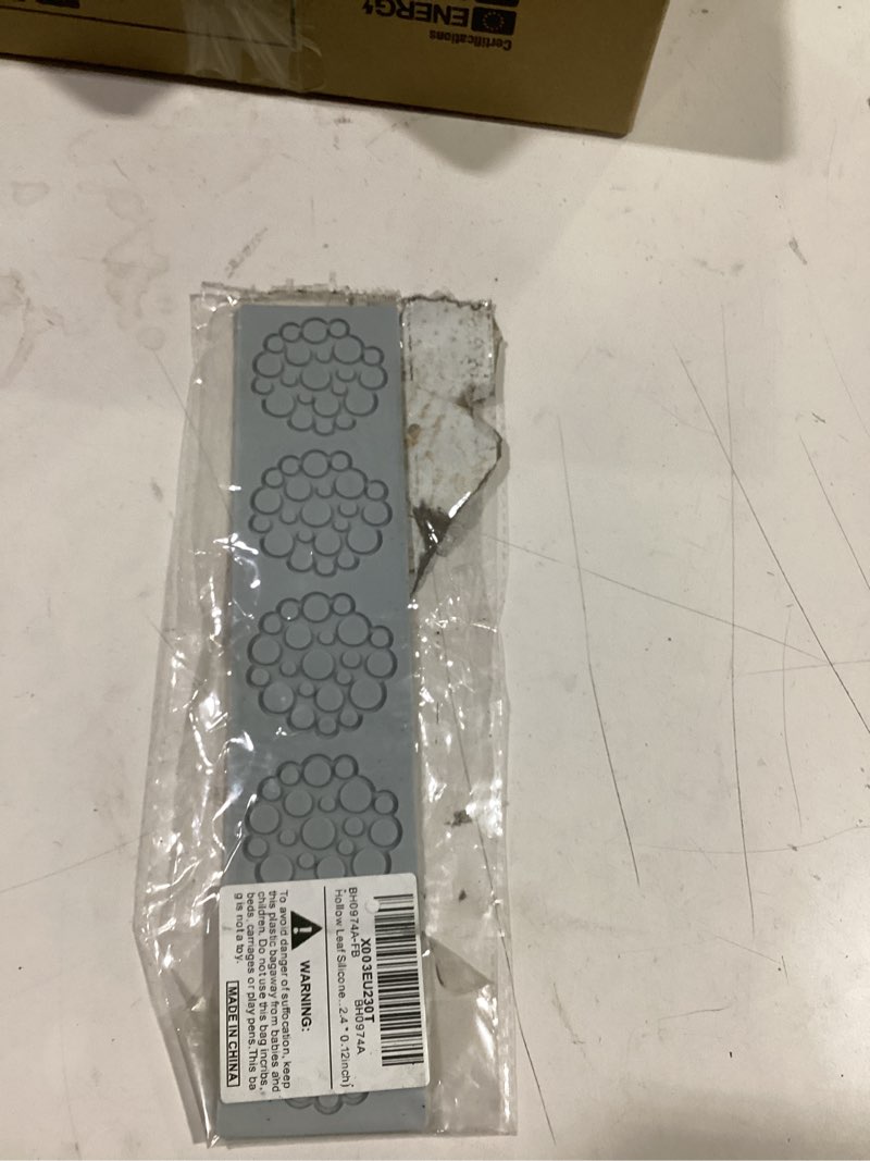 Condition photo showing New/Like New for hollow leaf silicone molds lover heart chocolate molds geometry 3d silicone mould chocolate candy leaf mold sugar craft cake decoration cupcake top (a_flower_11.12 * 2.4 * 0.12inch)
