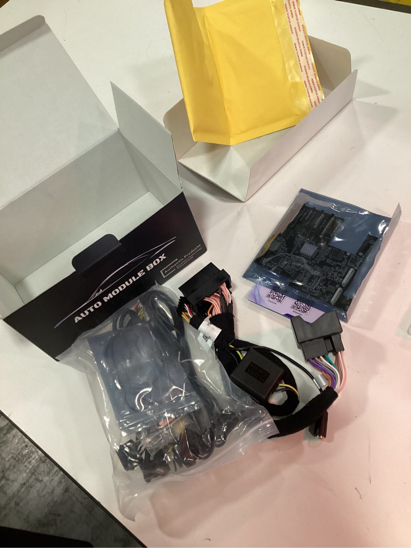 Condition photo showing New/Like New for pcm 3.1 wireless carplay & android auto module for porsche panamera cayenne macan cayman boxster 911 718 support reverse camera parking sensor mirror link steering wheel control