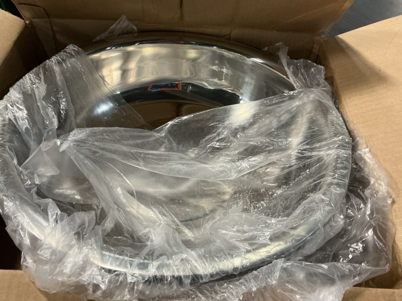 Condition photo showing Good Condition for nuogo 4 pcs stainless steel mixing bowls metal mixing bowls extra large basin salad basin deeper edge dishwasher safe mirror finish for home and commercial, silver (18 inch 16 qt) 4 18 inch (16 qt)