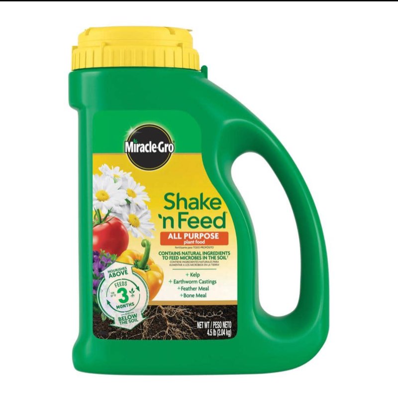 Miracle-Gro Shake 'N Feed All Purpose Continuous Release Plant Food 4.5lb: Nutrient-Rich, Easy Dispensing, 3-Month Supply