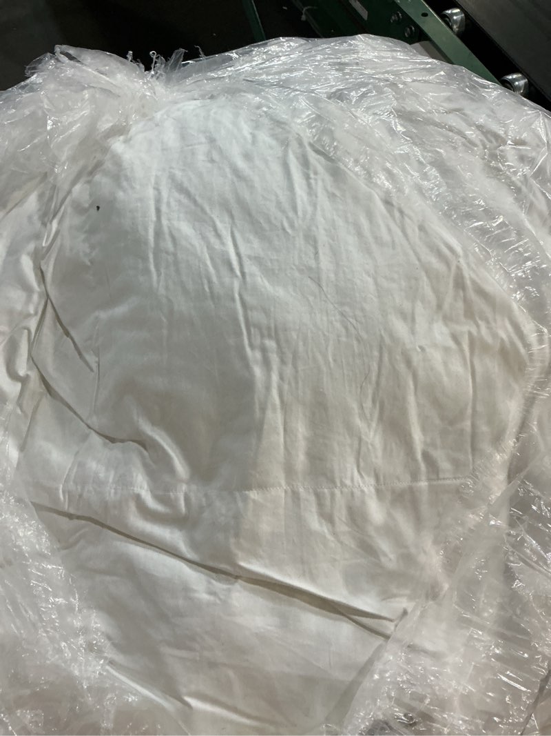 Condition photo showing New/Like New for ultra-warm premium down alternative comforter, full/queen, white