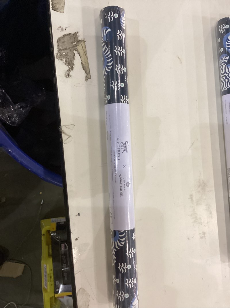 Condition photo showing New/Like New for Printfresh nuwallpaper