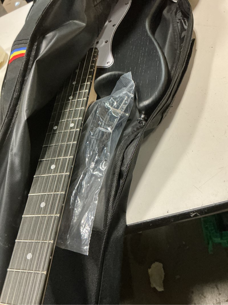 Condition photo showing Good Condition for cahaya electric guitar for beginner 39”: solid body electric guitars with sss pickups beginner guitar kit with gig bag audio cable cst90 matte finish black