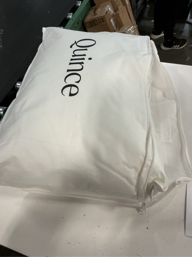 Condition photo showing Good Condition for premium down alternative pillow standard