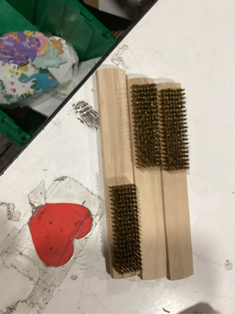 Condition photo showing Good Condition for maxman brass brush 3pcs, soft brass 8 rows 20 bristles wire brush for cleaning metal rust, welds, home and kitchen, wire scratch brushes with 10" beechwood handle 8 rows 20 bristles 3pcs