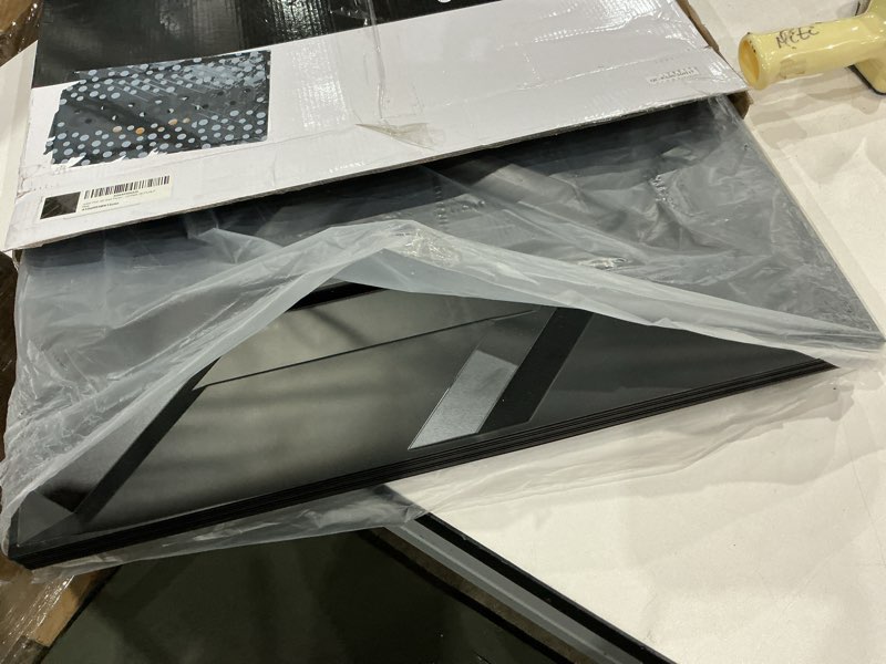 Condition photo showing Good Condition for art3d pvc 3d wall panel, decorative wall tile in black 12-pack 19.7"x19.7" 19.7 x 19.7 in. black 12