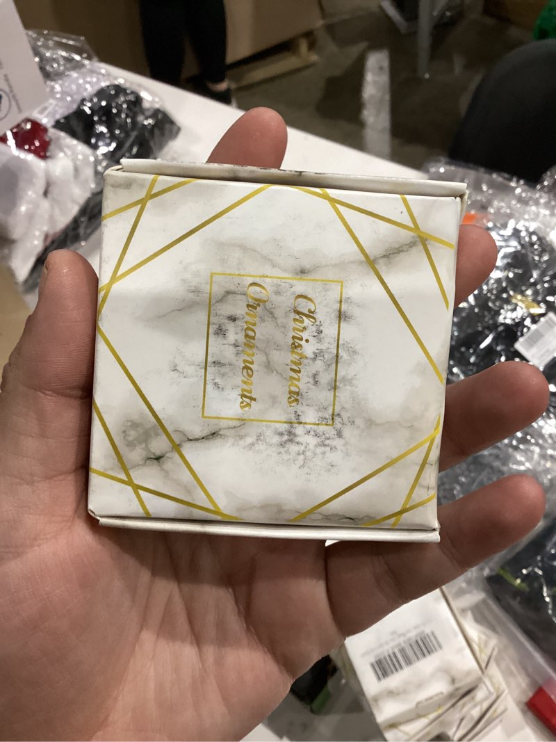 Condition photo showing New/Like New for Mini Friend Christmas Ornament for Xmas Tree Decorations Ceramic for Female Women Men BFF Bestie Cute Christmas Tree Ornaments Small Xmas Decorated Friendship Ornament Friends Are the Family We Choose