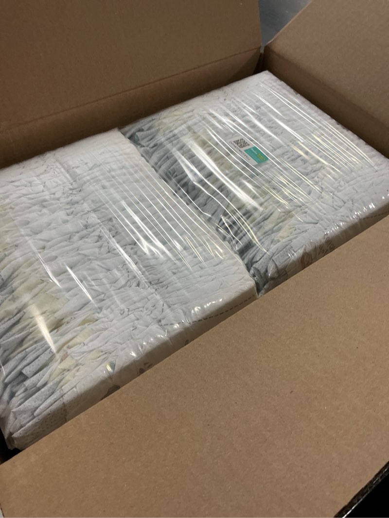 Condition photo showing New/Like New for Pampers Swaddlers Diapers, Size 5 (20-37 lbs), 132 Count, Absorbent, Keeps Baby Dry and Comfortable, Skin Safe Disposable Baby Diaper (Packaging May Vary) Size 5 132