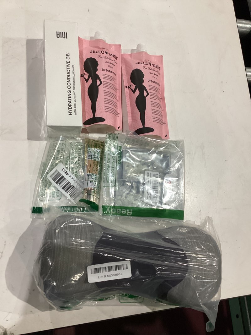 Condition photo showing Good Condition for assorted health and beauty lot