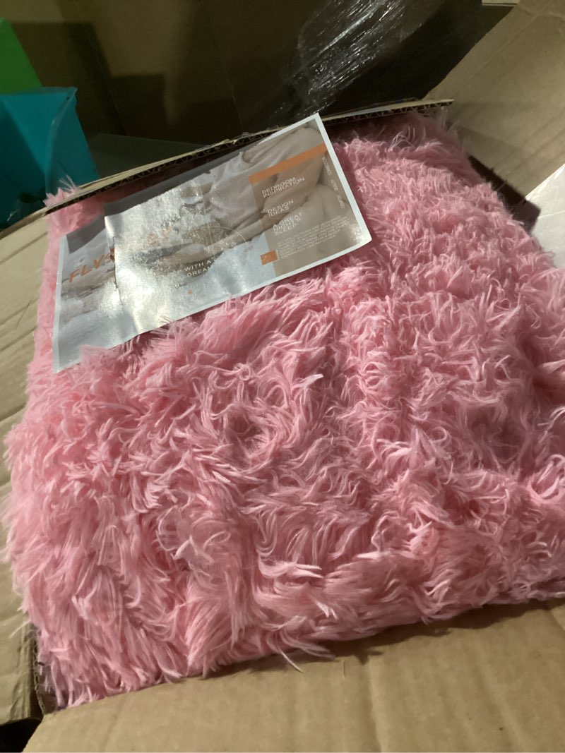 Condition photo showing As Is for Flysheep Luxury Faux Fur King Size Winter Comforter Set Shaggy Velvet Blush Pink Long Hair, 3 Pieces Plush Flannel Sherpa Backing Reversible Soft Microfiber Super Warm Bedding Set for Holiday Pink King-100"x86"