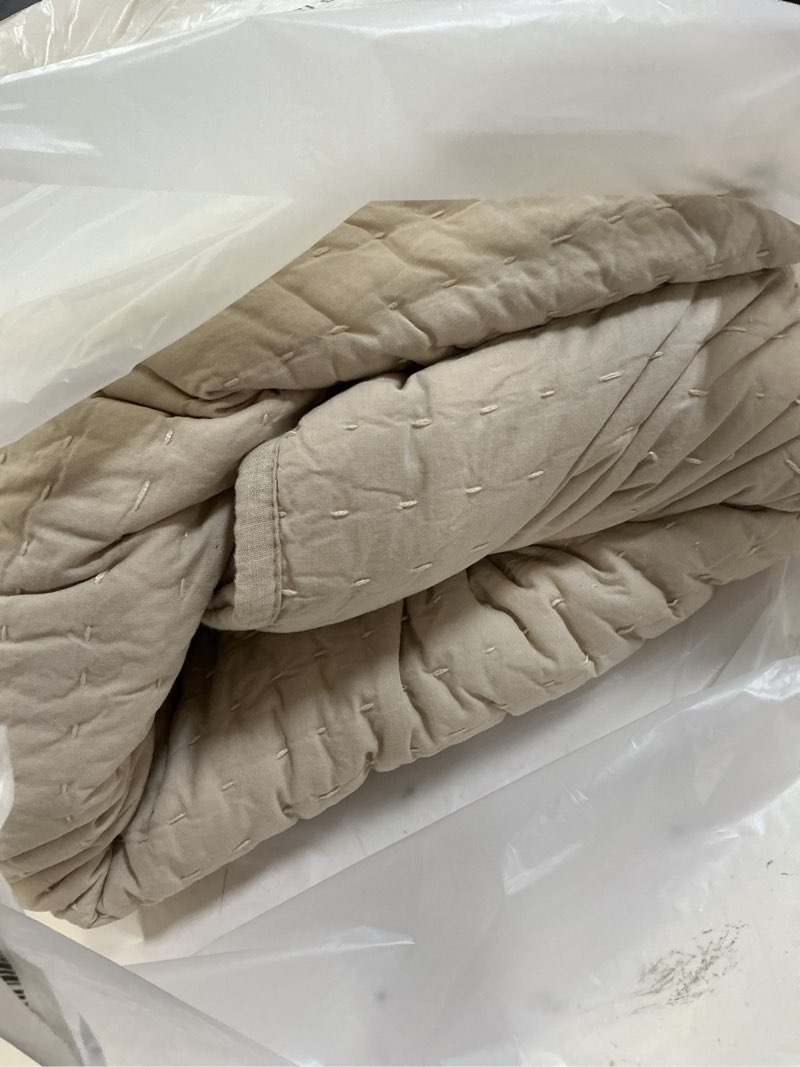 Condition photo showing Good Condition for european linen cotton stitch quilt, king/cal king, natural