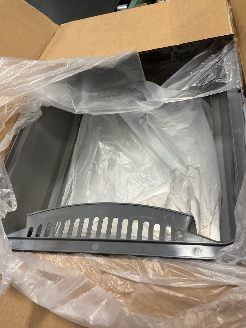 Condition photo showing Good Condition for ?No Sifting? Tiuubt XXXL Stainless Steel Litter Box for Cats, 28''x20''x12'' Extra Large Metal Litter Box with High Sided Lid, for Big Cats, Multi-Cat Household, Non-Sticky & Easy to Clean ?XXXL?28''x20''x12''