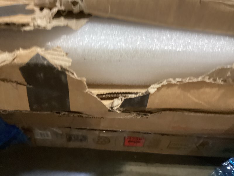 Condition photo showing Good Condition for Quartet Dry Erase Board, Magnetic Whiteboard 4' x 3', Glass Board for Wall, Infinity, Brilliance White (G24836W) 48" x 36"