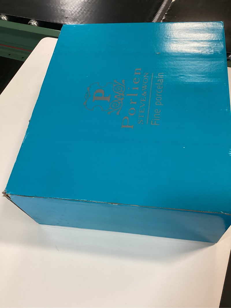 https://lotting-media.assets.bidfta.com/lotting_28aa43eb-0f19-467d-86dc-02a027eb1e9d