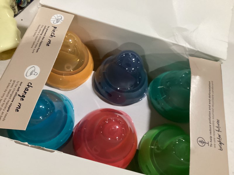 Condition photo showing As Is for tommee tippee closer to nature fiesta baby bottle - 9oz/6pk