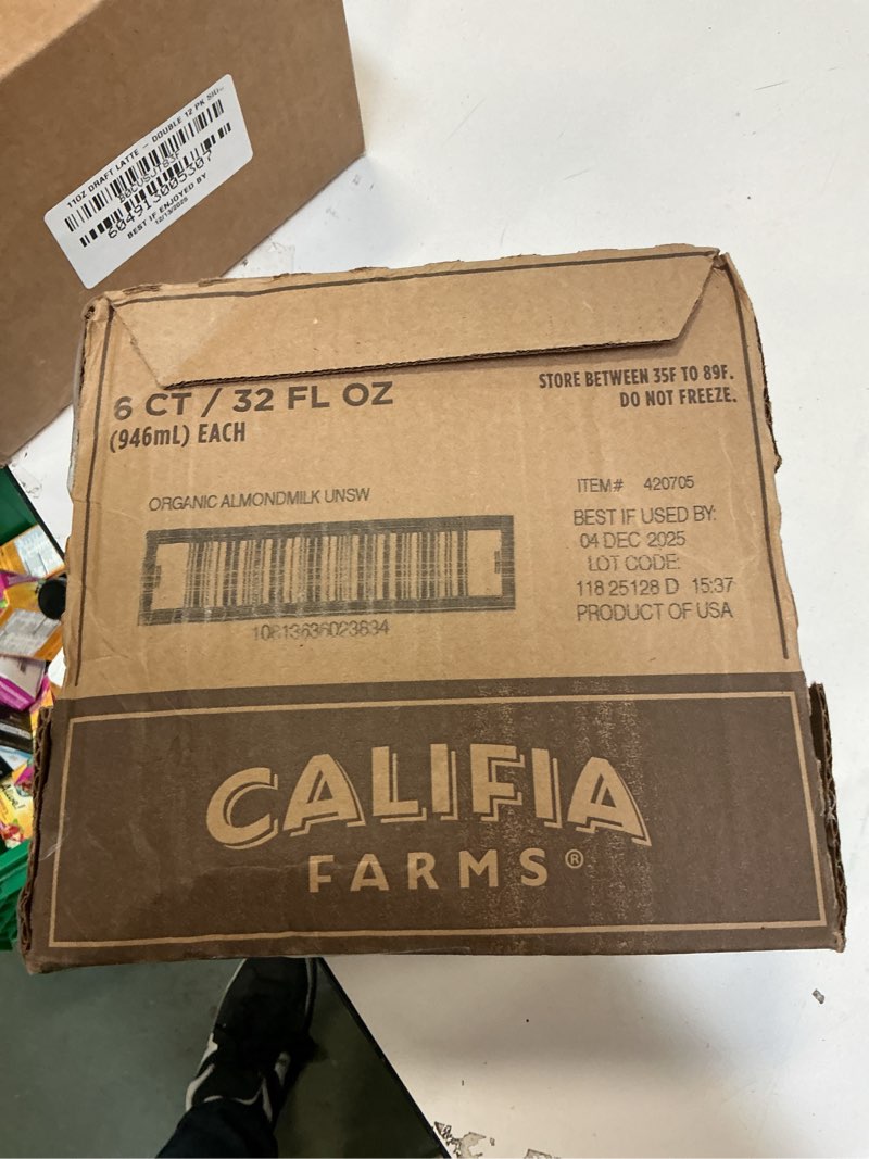 Condition photo showing New/Like New for Califia Farms - Original Almond Barista Blend Almond Milk 32 Oz (Pack Of 6), Shelf Stable, Dairy Free, Plant Based, Vegan, Gluten Free, Non GMO, High Calcium, Milk Frother, Creamer Original Almond Barista Blend 32 Fl Oz (Pack of 6)