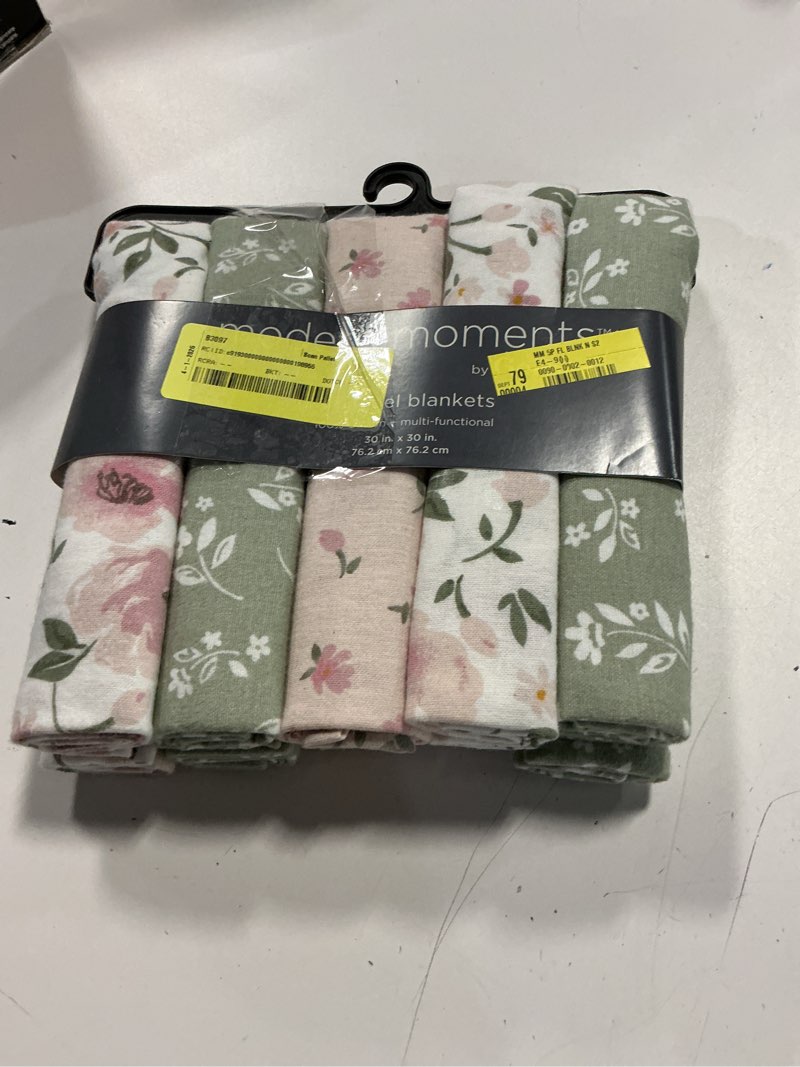 Condition photo showing New/Like New for modern moments by gerber baby & toddler girl flannel blankets, 5-pack, ivory