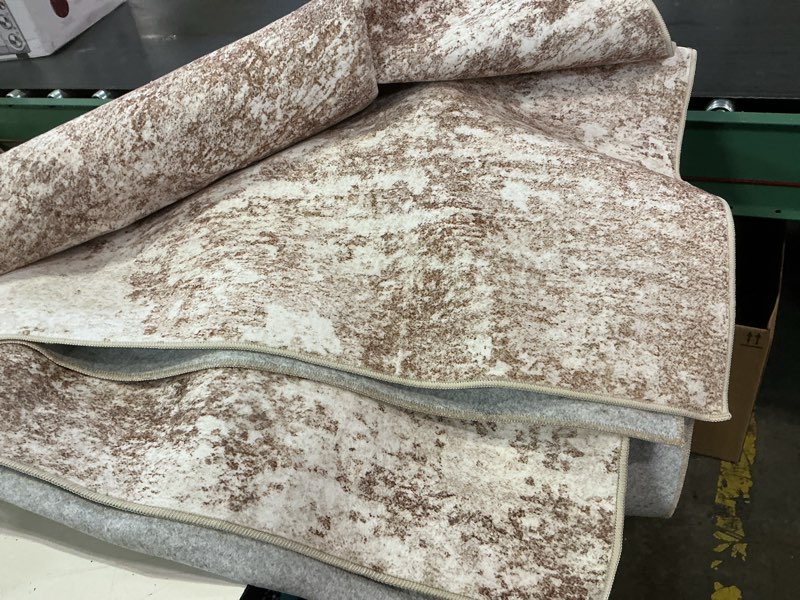 Condition photo showing Good Condition for (unknown size)area rug 6x9 vintage rug: washable living room rugs retro medallion distressed large rugs soft low pile non-slip indoor floor carpet for bedroom kitchen nursery dining table office (beige, 6'x9') beige 6' x 9' (rectangular)