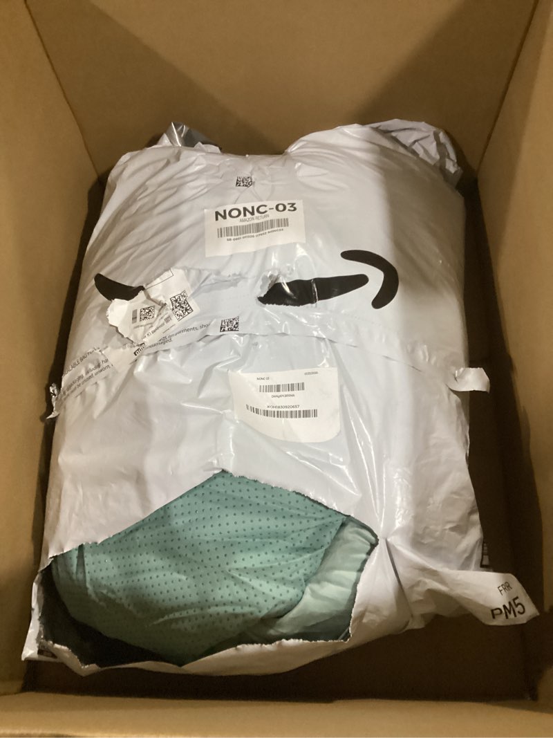 Condition photo showing New/Like New for Furhaven 24" Round Pet Bed for Indoor Cats & Medium/Small Dogs, 100% Washable, For Pets Up to 35 lbs - Minky Plush & Velvet Hug Bed - Aquamarine, 24-inch Medium Hug Bed - Minky & Velvet (Aquamarine)