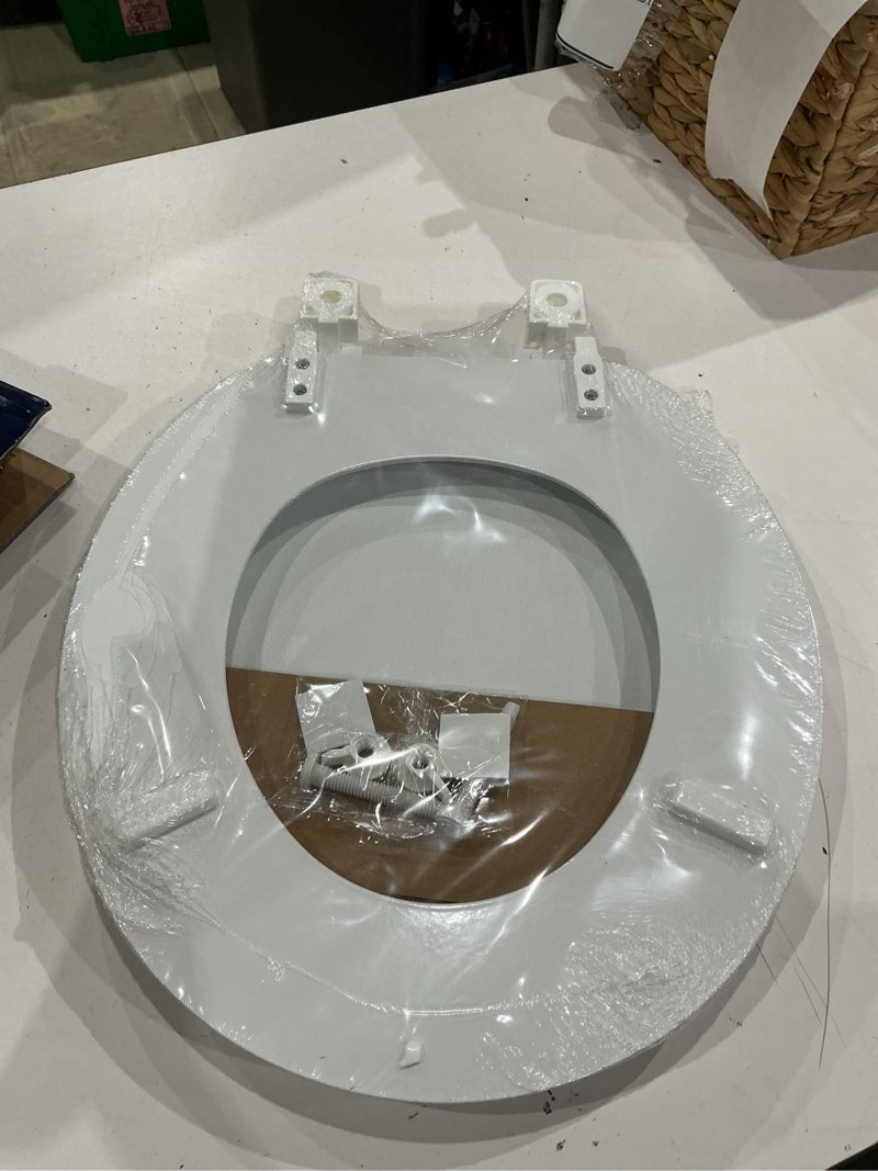 Condition photo showing Good Condition for project source wood white round toilet seat