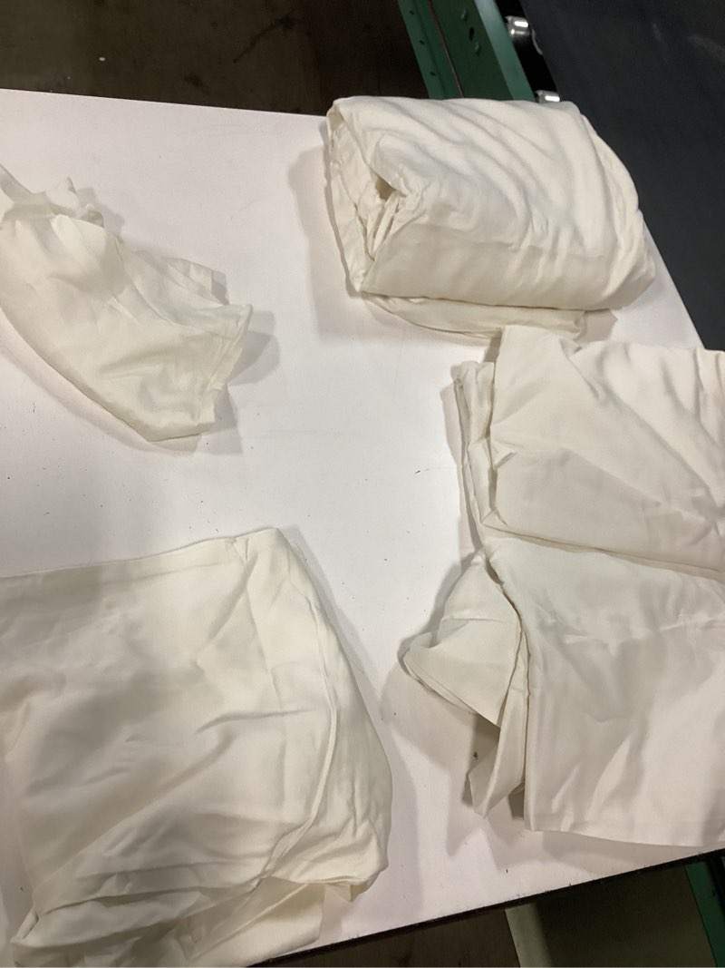 Condition photo showing New/Like New for bamboo sheet set, king, ivory
