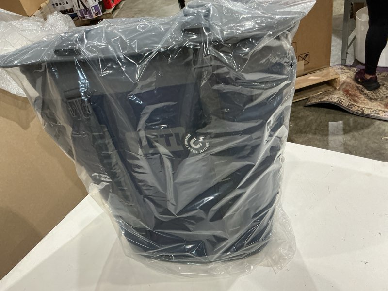 Condition photo showing New/Like New for yeti hopper m series portable soft coolers with magshield access m15 navy