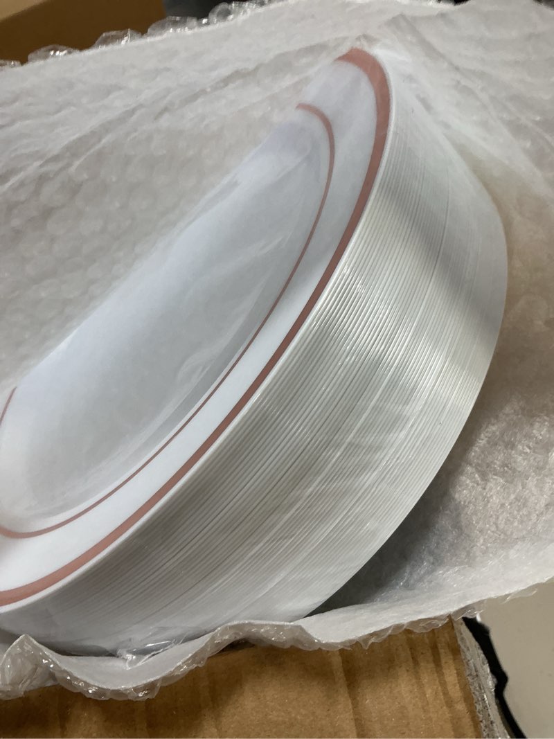 Condition photo showing New/Like New for goodluck 700 piece rose gold plastic dinnerware set for 100 guests, disposable plates for party, include: 100 dinner plates, 100 dessert plates, 100 pre rolled napkins with silverware, 100 cups rose gold 700 piece (100 guests)