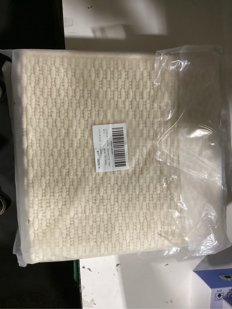 Condition photo showing Good Condition for Color&Geometry Bathroom Rugs with Rubber Backing, Non Slip Machine Washable Bath Mat, Soft Absorbent Chenille Boho Carpet for Bathroom Floor, Tub and Shower,24"x36", Khaki Light Yellow 24"x36"