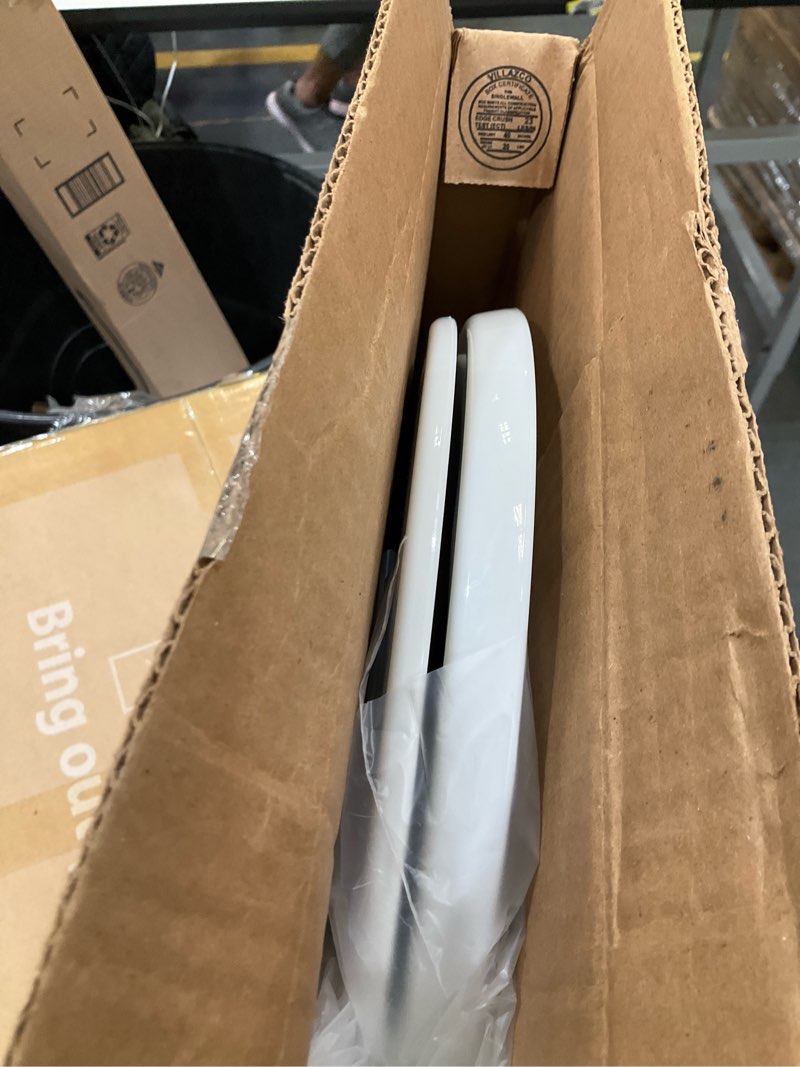 Condition photo showing New/Like New for bemis 170 000 toilet seat, elongated, plastic, white