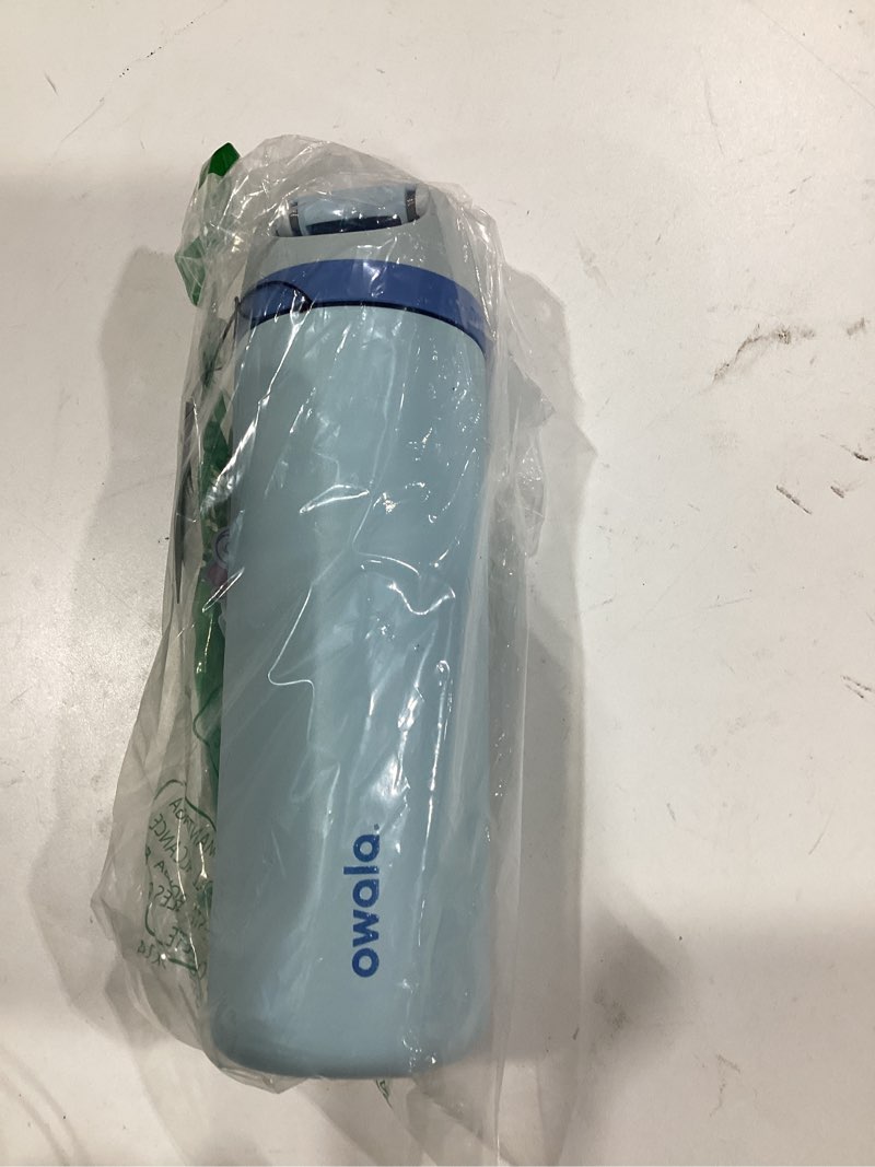 Condition photo showing New/Like New for Owala Disney Princess FreeSip Insulated Stainless Steel Water Bottle with Straw for Sports and Travel, BPA-Free Sports Water Bottle, 24 oz, Cinderella Cinderella Disney Princess