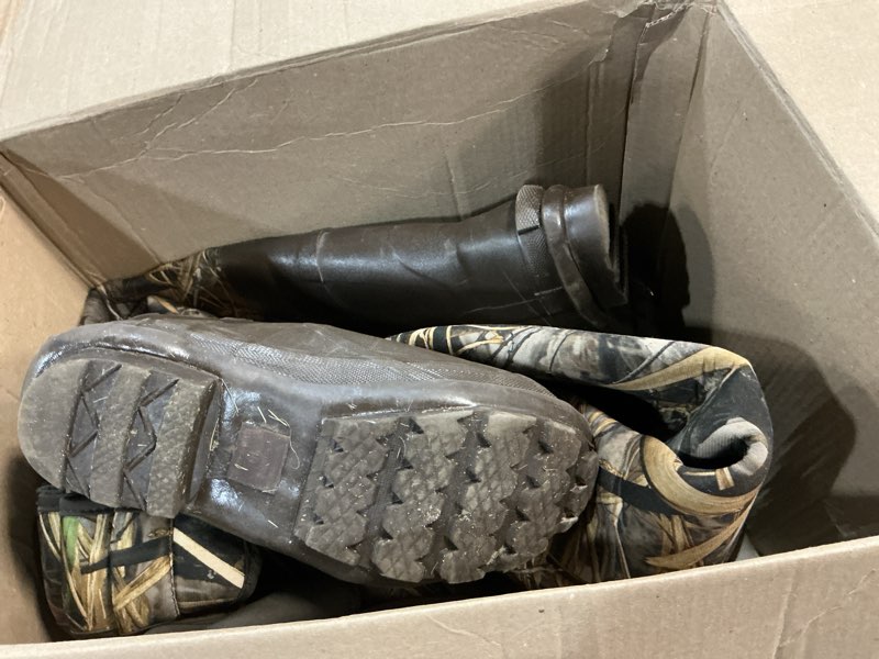 Condition photo showing As Is for hisea hunting waders for men with 600g insulated boots, 4.5mm neoprene waterproof, bootfoot chest wader fishing duck hunting 11 next camo evo(s)