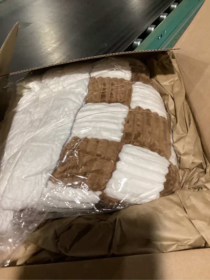 Condition photo showing Good Condition for Dog Couch Cover Protector, Dog Couch Coves for Sofa, Couch Cushion for Dogs Washable, Pet Mat Bed Couch Covers for Large Dogs 27.5 x 70.86 inch Dark Khaki