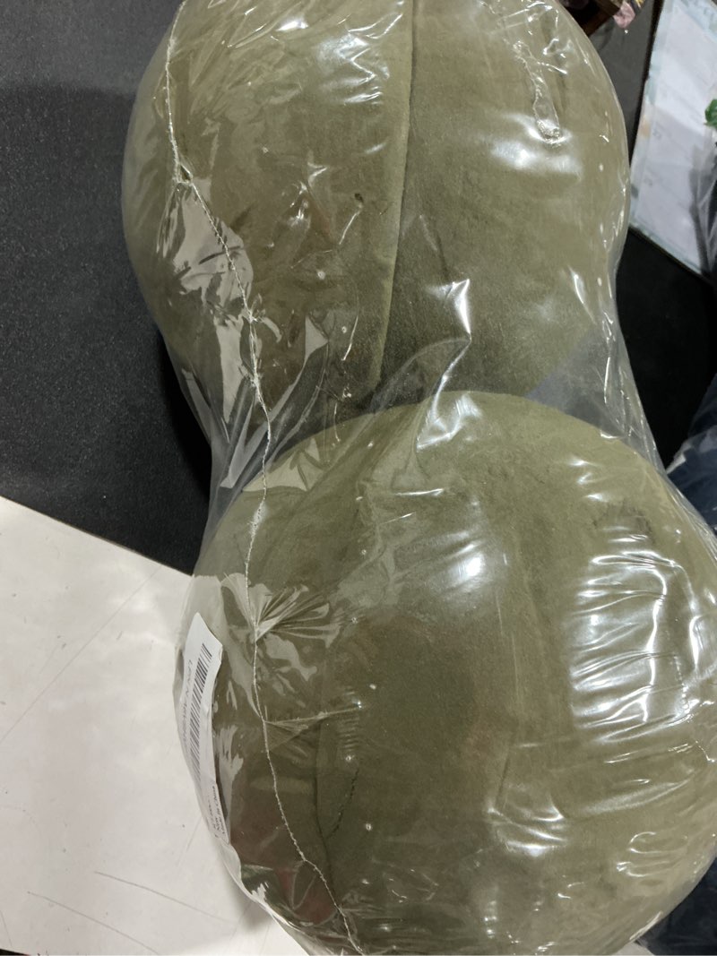 Condition photo showing Good Condition for lokipa floral foam round, 4 pack floral dry foam half ball round flower foam for artificial plant floral arrangement and wedding and garden decorations(7.48x3.74inch)