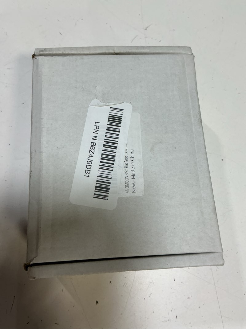 Condition photo showing Good Condition for 3/8’’ npt flat face hydraulic quick connect coupler with dust cap