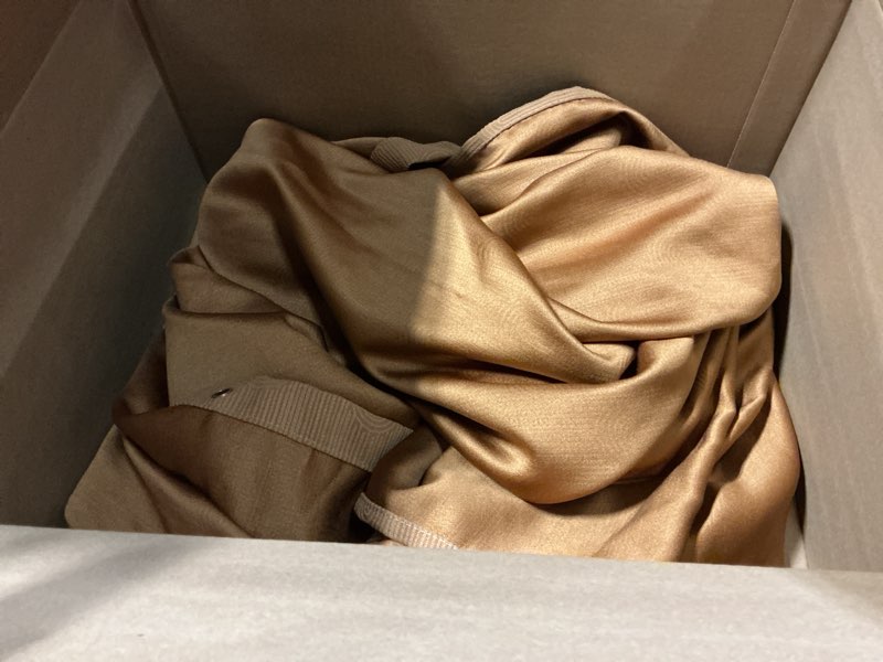 Condition photo showing Good Condition for Awellife Boho Shower Curtains for Bathroom Cotton Fabric Touch Terracotta Bohemian Mid Century Minimalist Arch Brown 72" L X 72" W Terracotta 72"W x 72"L (Pack of 1)
