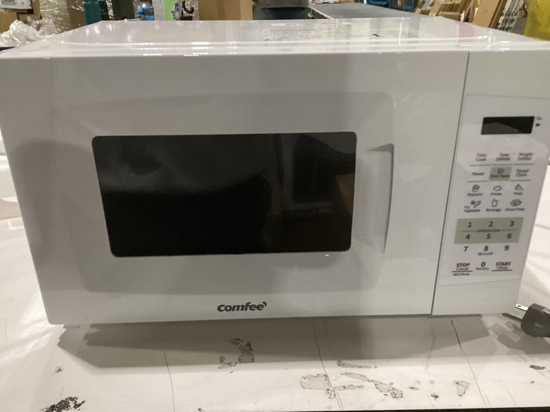 Condition photo showing Good Condition for similar to stock photo white comfee cmo-c20m1wb countertop microwave oven with 11 power levels, fast multi-stage cooking, turntable reset function, speedy cooking, weight/time defrost, memory function, children lock, 700w