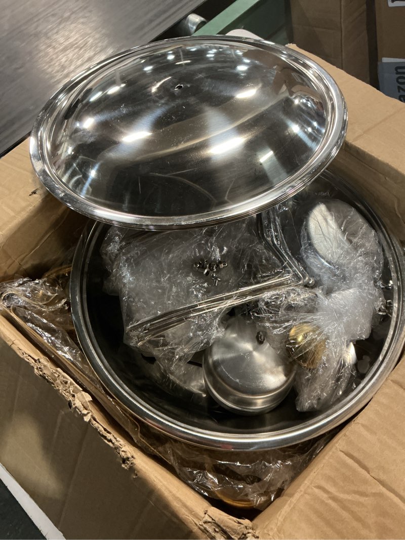 Condition photo showing Good Condition for 6qt gold chafing dishes for buffet, 304 stainless steel food pan with lid, round chafing dish buffet set of 4 pack food warmer, food warmers for parties buffet catering events dinners gold for 6qt