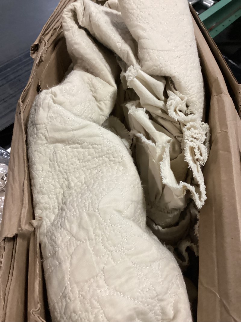 Condition photo showing As Is for Brandream Quilt Set King Size Premium Cotton Beige Vintage Comforter Set Luxury Paisley Matelasse Bedding Coverlet Set 3-Piece King Beige Paisley