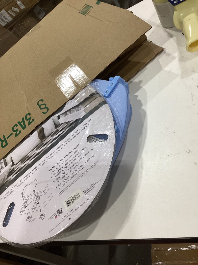 Condition photo showing Good Condition for Bath Bliss Extra Soft Standard Round Toilet Seat | Decorative Vinyl Lid | Adjustable Quick Screw Attach Non-Slip Hinges | Bathroom | 17"L x 14.17"W | Blue