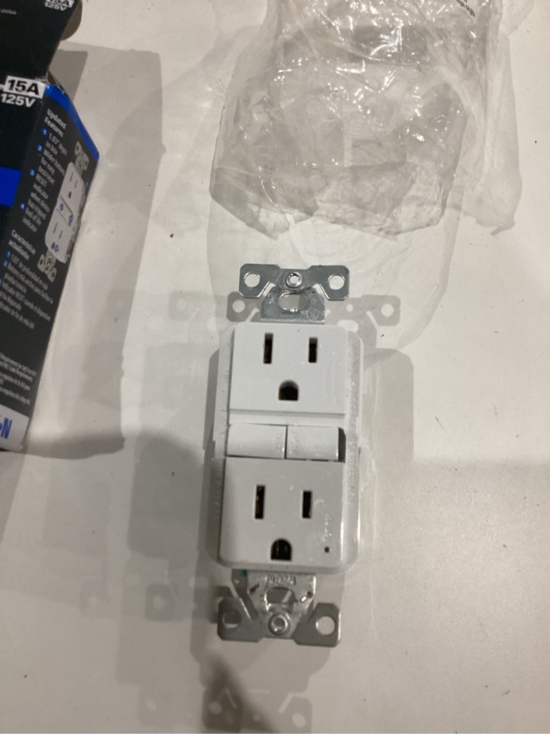 Condition photo showing Good Condition for eaton trsgf20w wiring gfci self-test 20a -125v tamper resistant duplex receptacle with standard size wallplate, white
