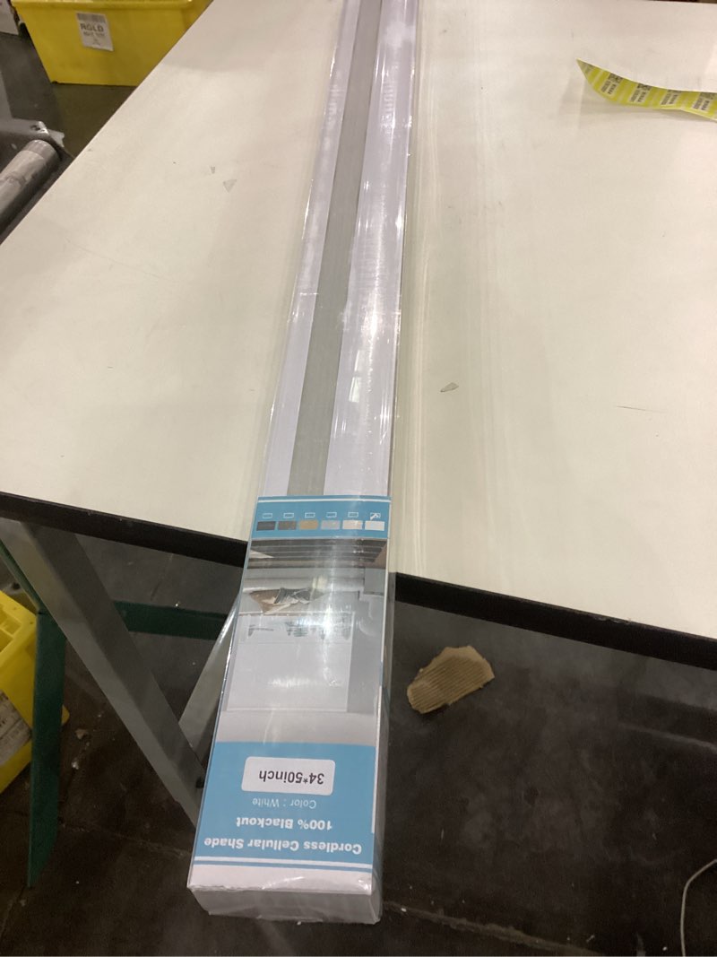 Condition photo showing New/Like New for Cordless blind