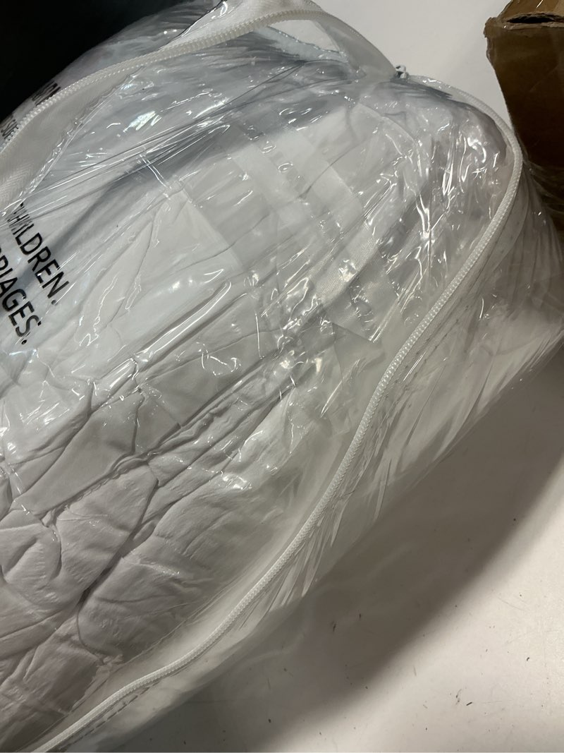 Condition photo showing Good Condition for cozylux oversized king comforter set white seersucker 7 pieces 120x98 bed in a bag comforter set with sheets, luxury soft bedding sets with down alternative comforter, sheets, pillowcases & shams