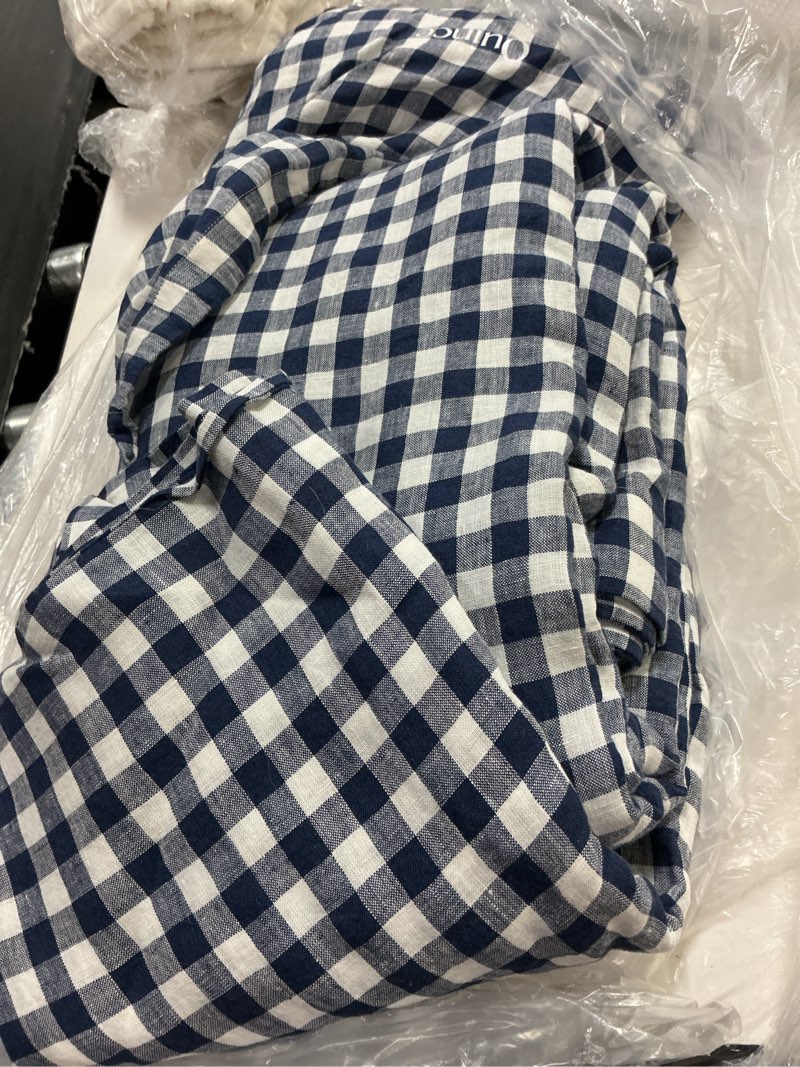 Condition photo showing Good Condition for european linen duvet cover set, king/cal king, navy gingham