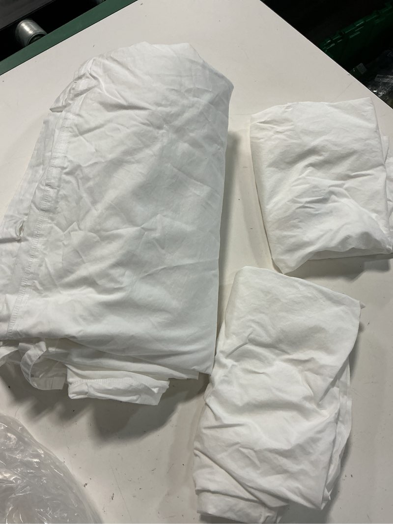 Condition photo showing Good Condition for organic crisp percale deluxe bedding bundle, king, white