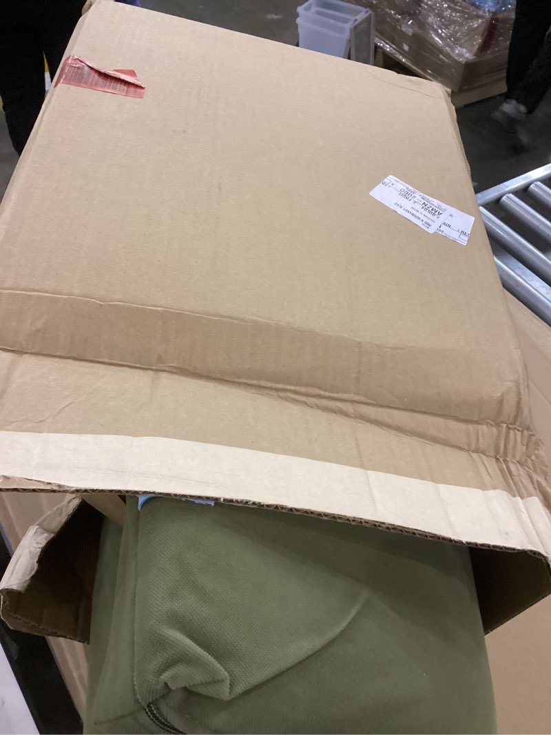 Condition photo showing Good Condition for Cushion