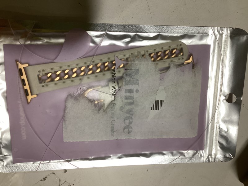 Condition photo showing New/Like New for minyee leather band compatible with apple watch bands 38/40/41/42/44/45/46/49mm women, dressy premium leather strap with stainless steel metal chain for iwatch series 11 10 9 8 7 6 5 4 se/ultra 3 2 1 starlight/rose gold 38/40/41/42mm(series 11/10)