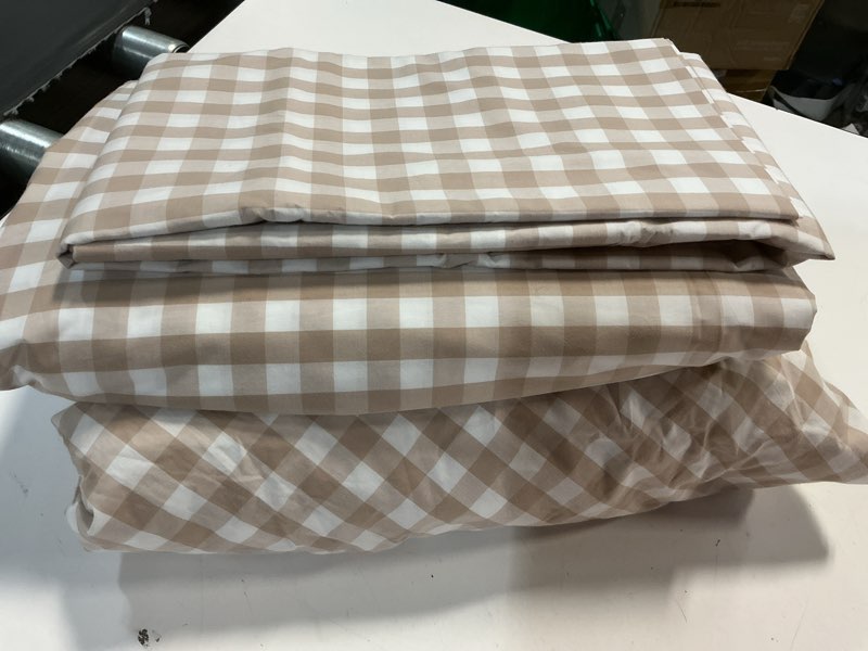 Condition photo showing As Is for organic crisp percale gingham deluxe bedding bundle, king, cafe pcs. 4