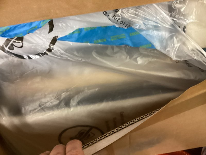 Condition photo showing Good Condition for HAOARA Queen Size Bed Frame, Upholstered Platform Bed with Wingback Headboard, Velvet Button Tufted,