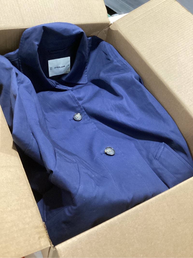 Condition photo showing Good Condition for everlane - the mac coat x-small cornstalk