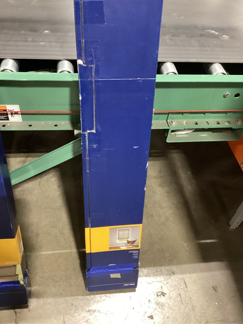 Condition photo showing As Is for levolor  trim+go